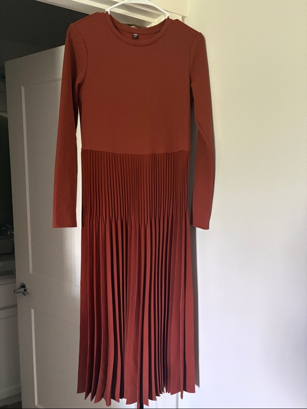 EUC [Uniqlo] Pleated Long Sleeve Combination Tiered Flared Dress Brown Women’s M - Picture 8 of 14